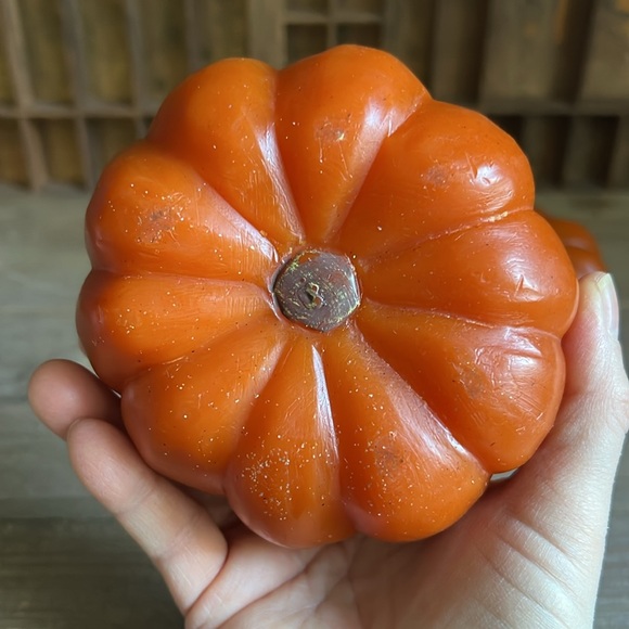 2 | POTTERY BARN Pumpkin Candles - Picture 5 of 9